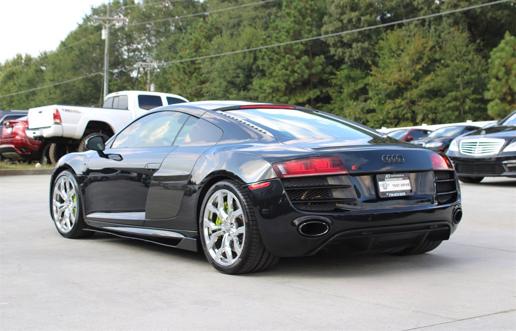 Used 2010 Audi R8 V10 image 5