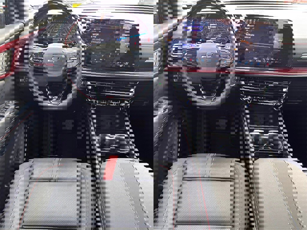 Used 2026 Chevrolet Traverse RS image 26