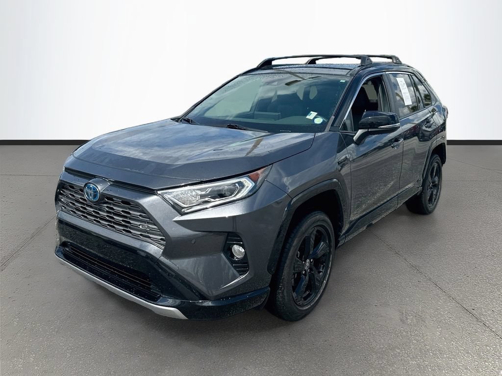 Used 2020 Toyota RAV4 XSE AWD/4WD image 3