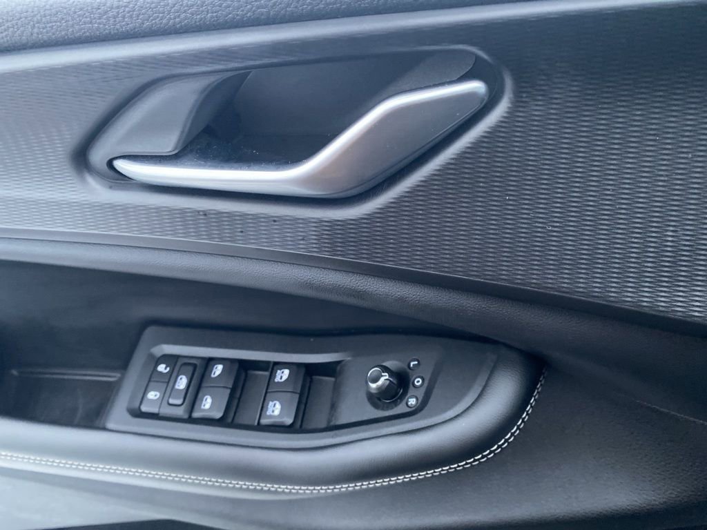 Used 2023 Jeep Grand Cherokee L Laredo image 27