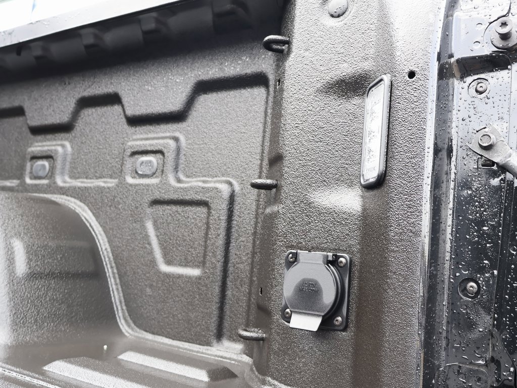 New 2025 GMC Sierra 1500 AT4X image 36