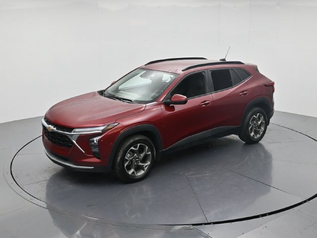 Used 2025 Chevrolet Trax LT w/ LT Convenience Package FWD image 45