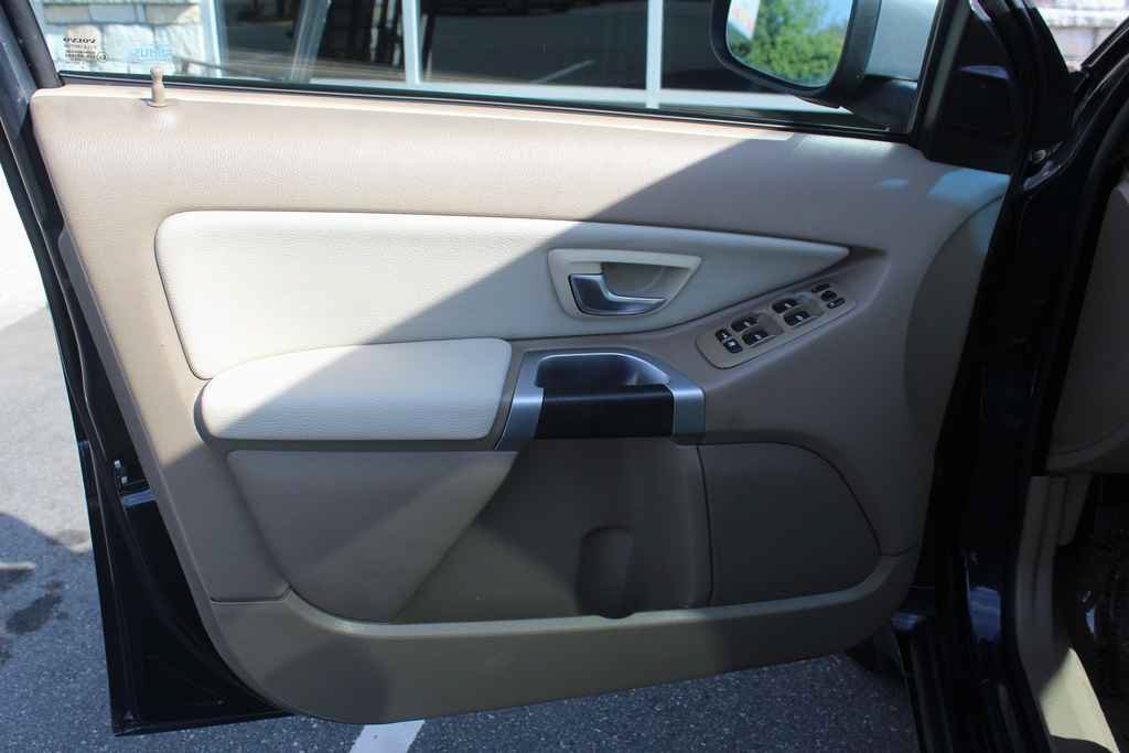 Used 2013 Volvo XC90 3.2 AWD/4WD image 12