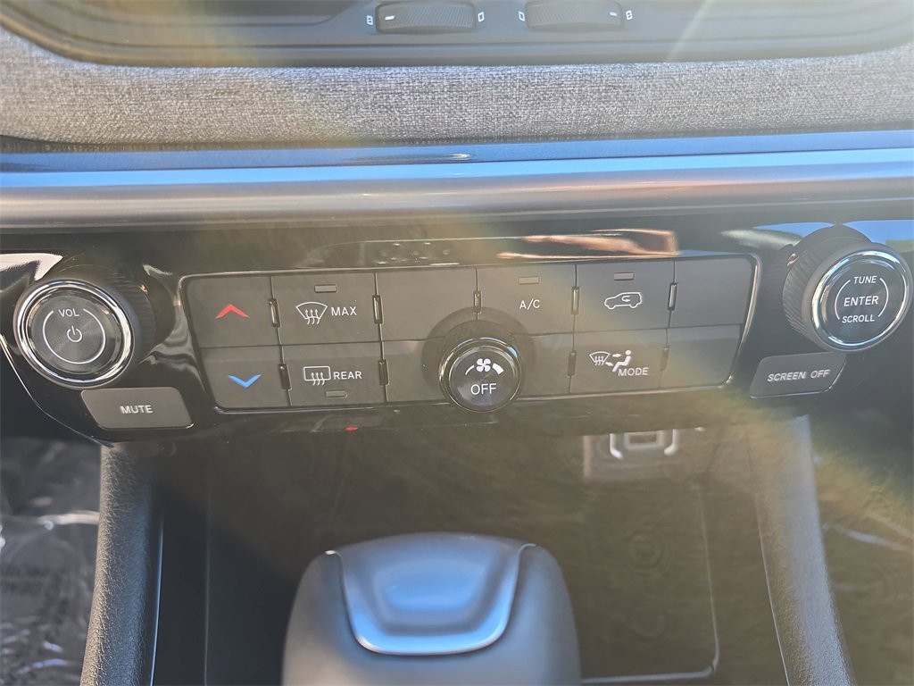 New 2026 Jeep Compass Latitude image 21