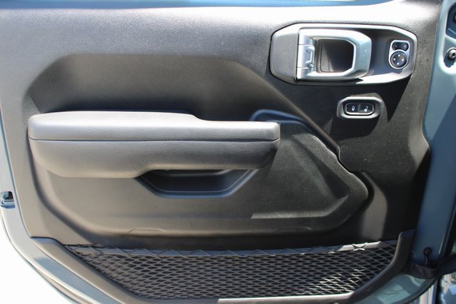 Used 2024 Jeep Gladiator Sport image 9