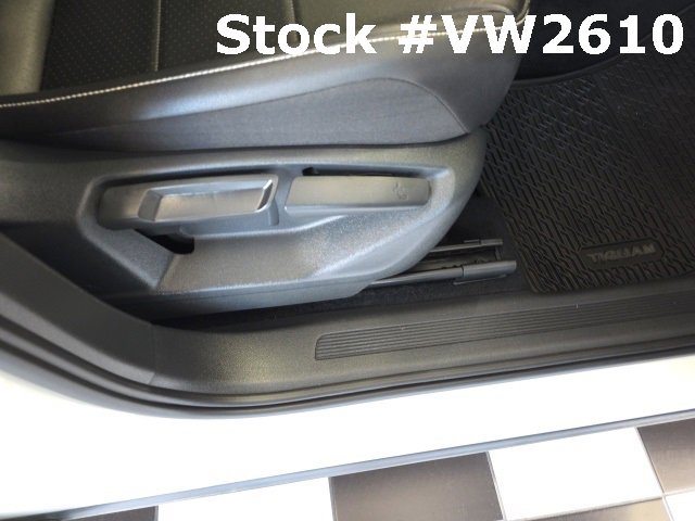 Certified 2021 Volkswagen Tiguan SEL image 36