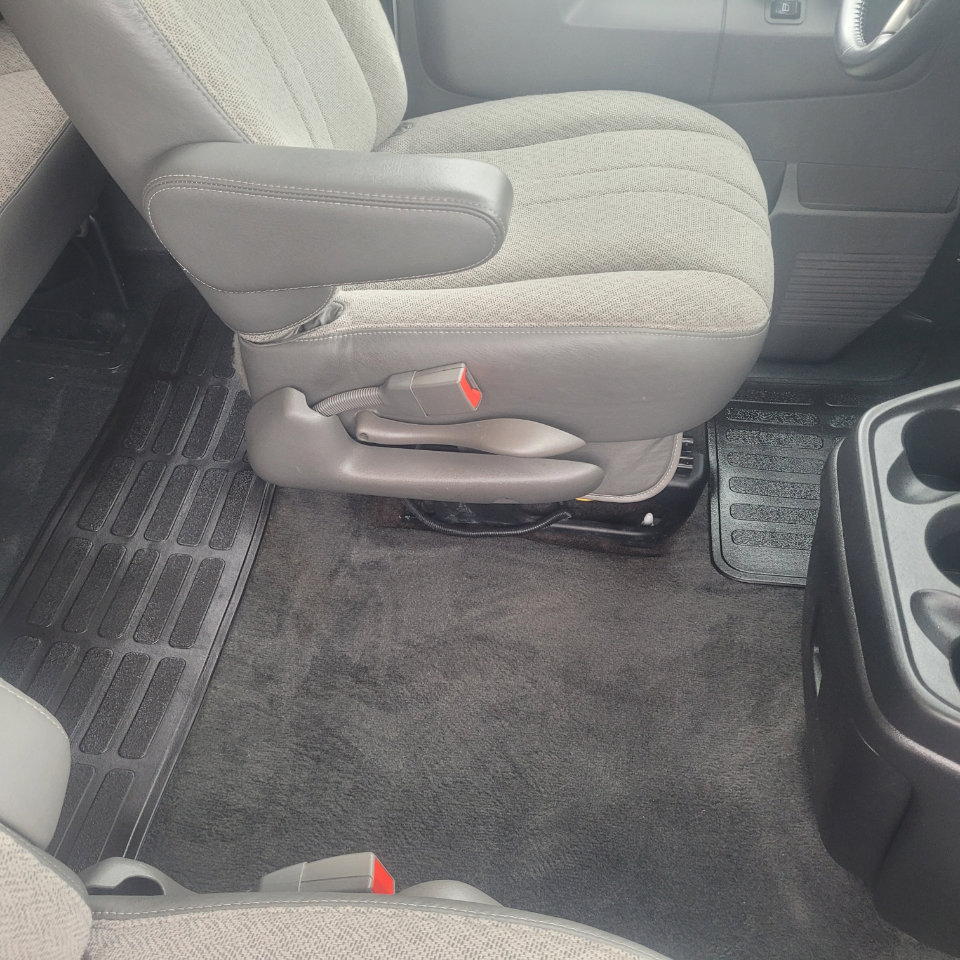 Used 2016 Chevrolet Express 3500 LT w/ LT Preferred Equipment Group image 23