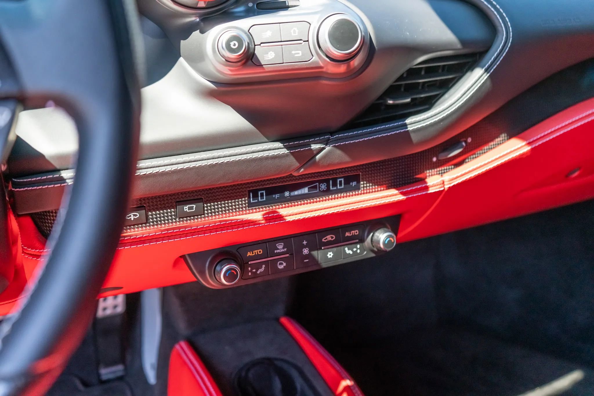 Used 2021 Ferrari F8 Tributo image 60