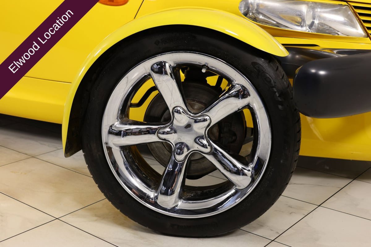 Used 2000 Plymouth Prowler RWD image 10