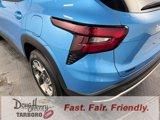 New 2026 Chevrolet Trax LT w/ Driver Confidence Package image 13
