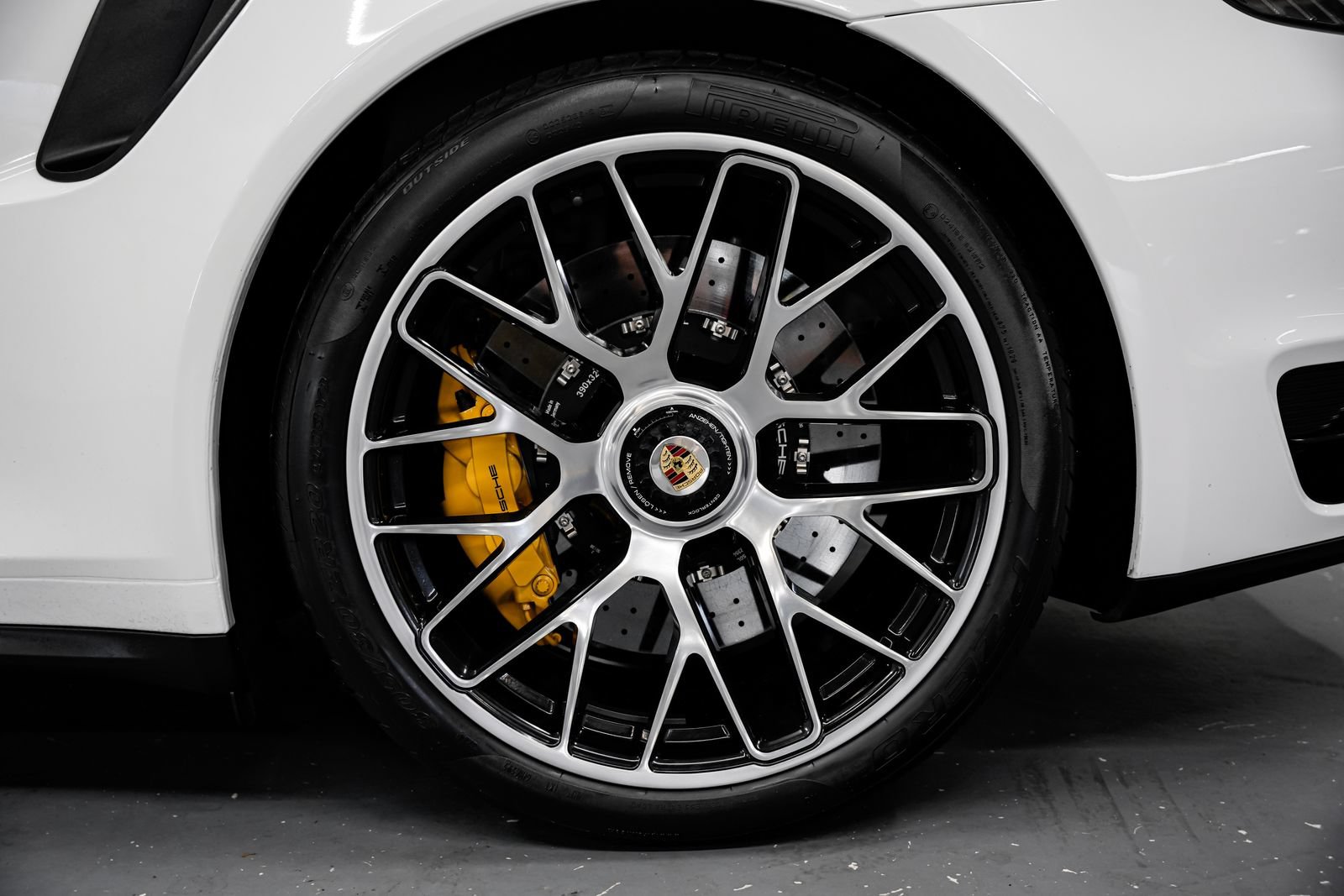 Used 2014 Porsche 911 Turbo S AWD/4WD image 47