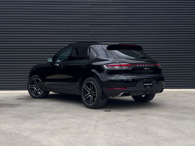 Certified 2021 Porsche Macan image 3