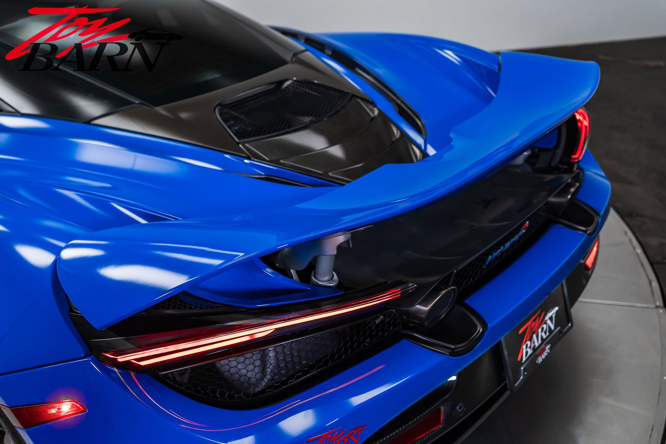 Used 2018 McLaren 720S Performance image 14