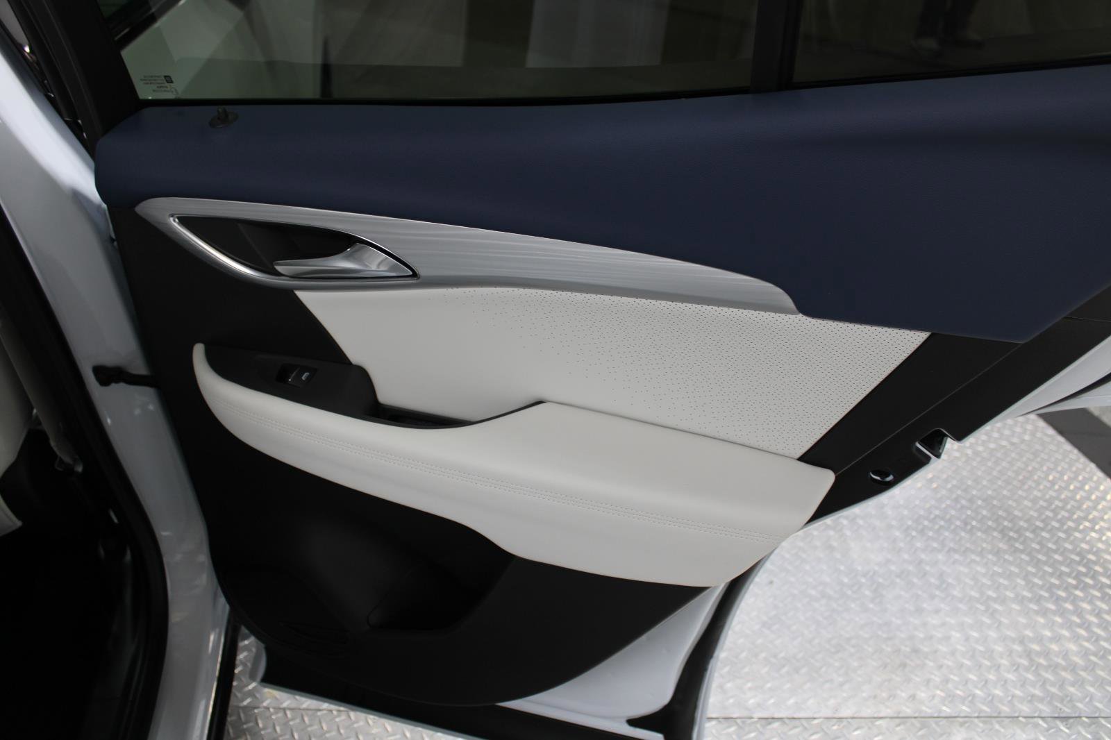 New 2026 Buick Envision Avenir image 22