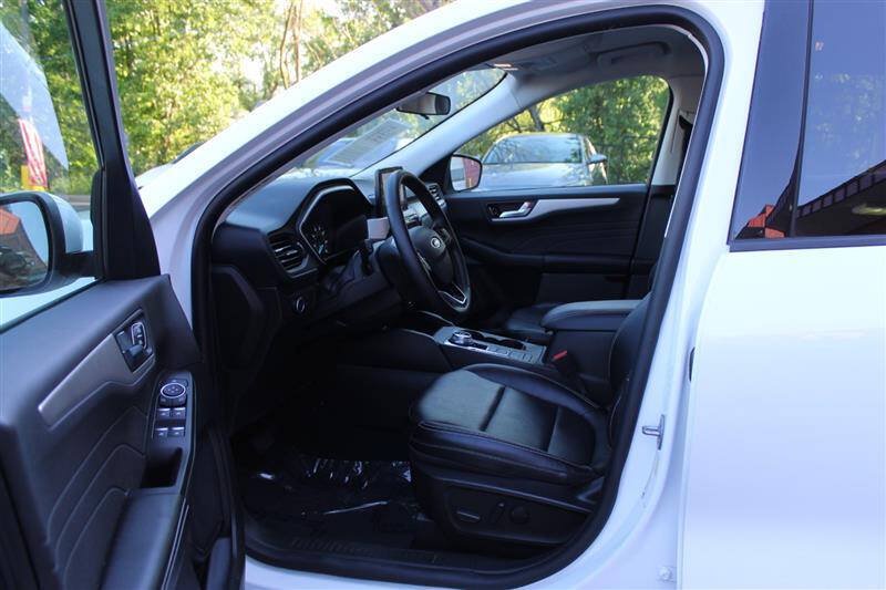 Used 2022 Ford Escape SEL FWD image 10