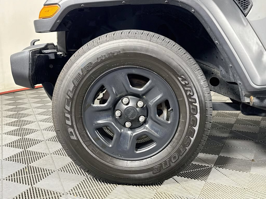 Used 2021 Jeep Gladiator Sport w/ Trailer Tow Package AWD/4WD image 29