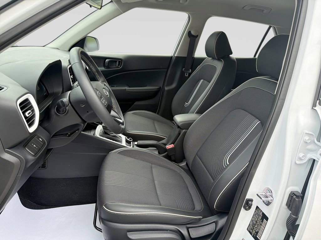 Certified 2026 Hyundai Venue SEL FWD image 12