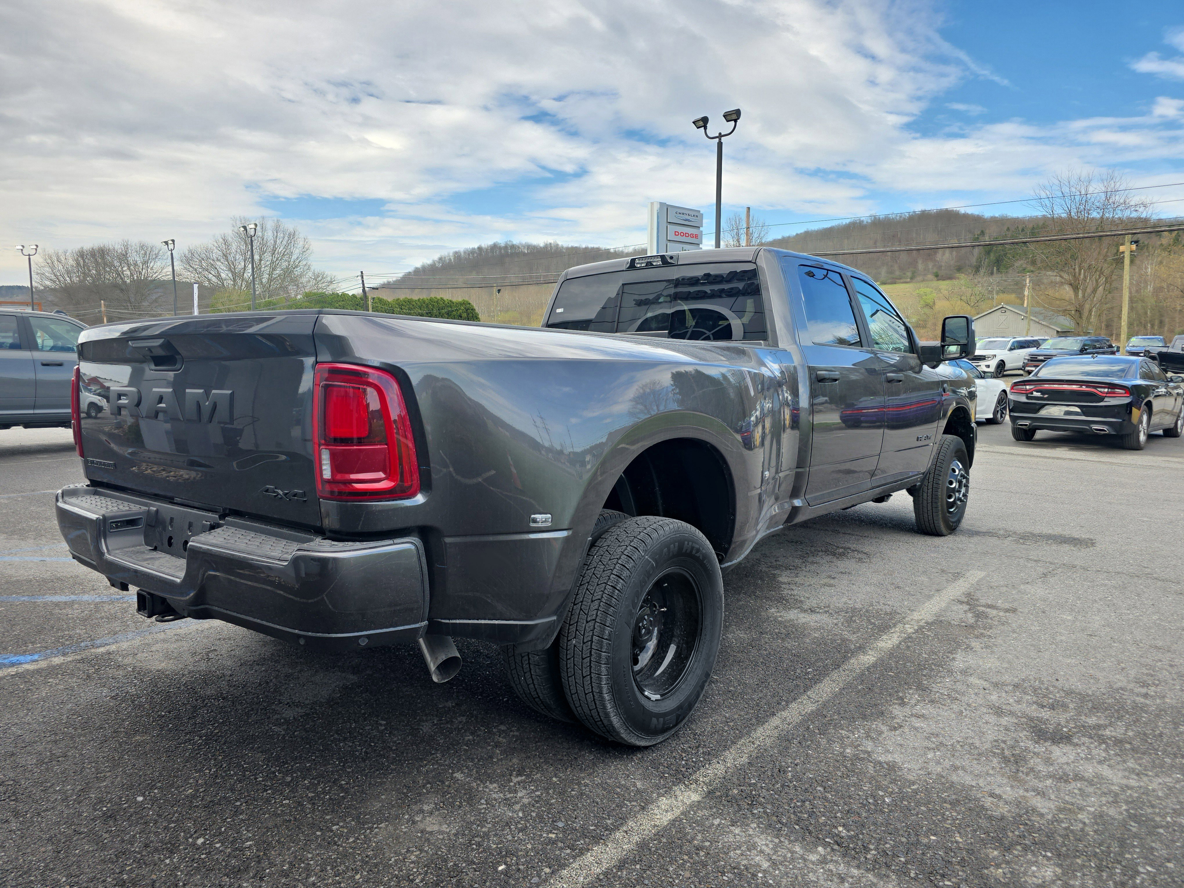 New 2026 RAM 3500 Big Horn AWD/4WD image 3