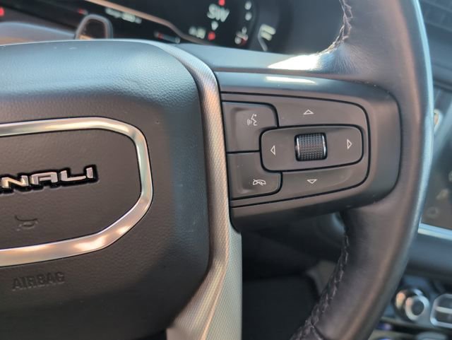 Used 2023 GMC Yukon XL Denali w/ Denali Reserve Package image 19