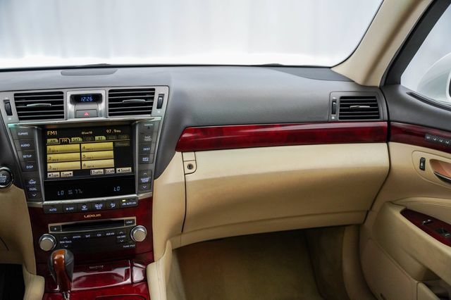 Used 2011 Lexus LS 460 AWD w/ Comfort Pkg image 5