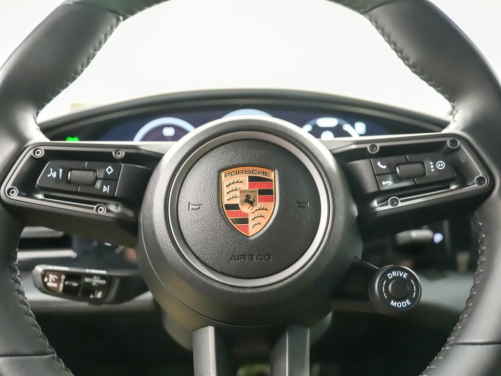 Certified 2025 Porsche Taycan 4S AWD/4WD image 28