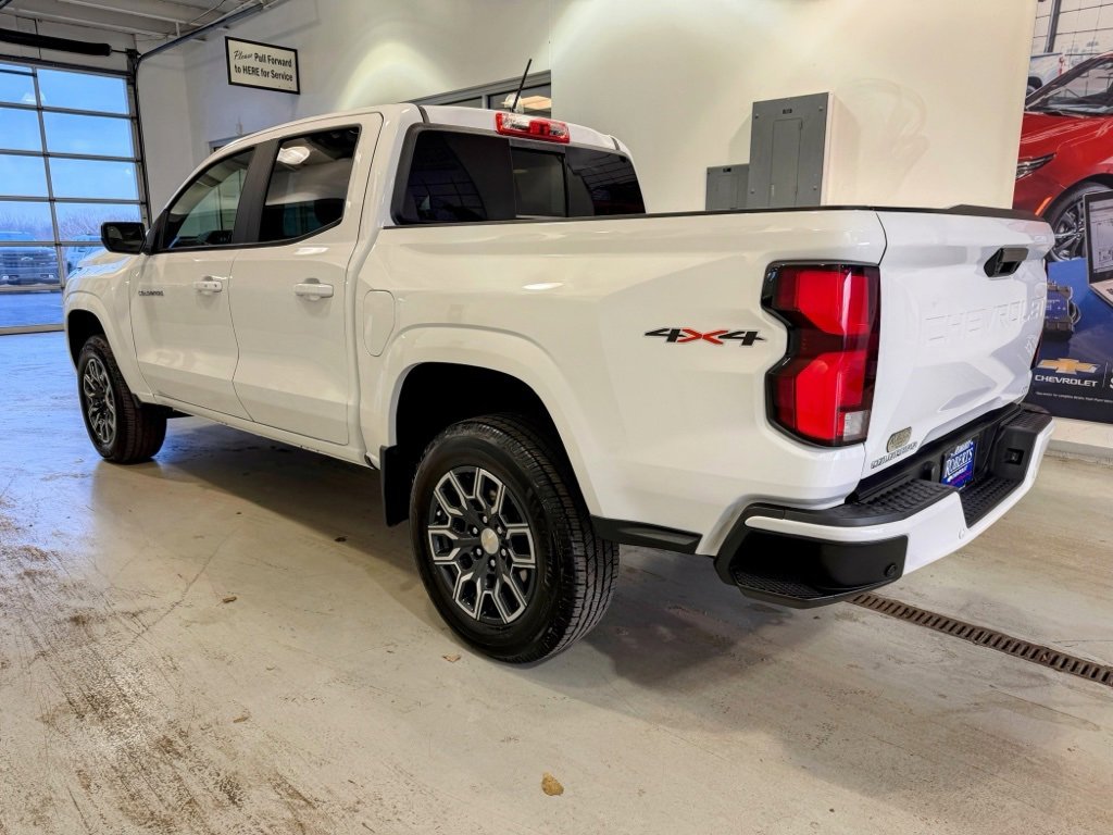 Used 2024 Chevrolet Colorado LT w/ LT Convenience Package III image 7