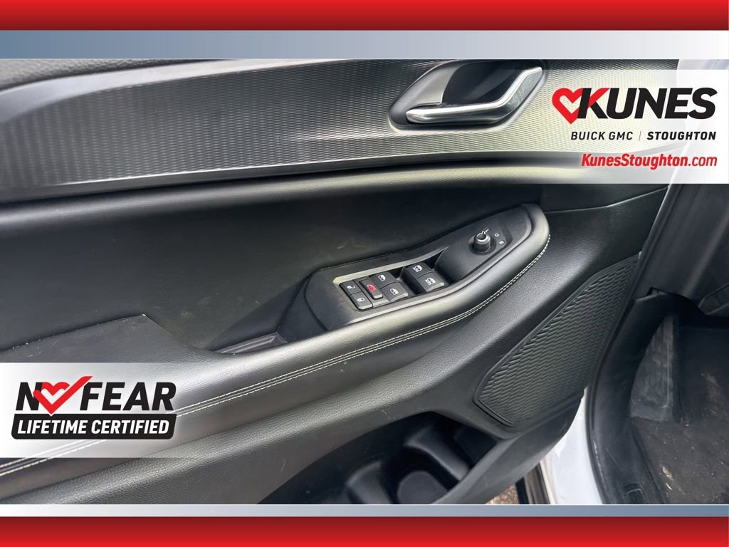 Used 2024 Jeep Grand Cherokee Laredo image 20