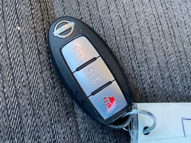 Used 2022 Nissan Rogue S image 22