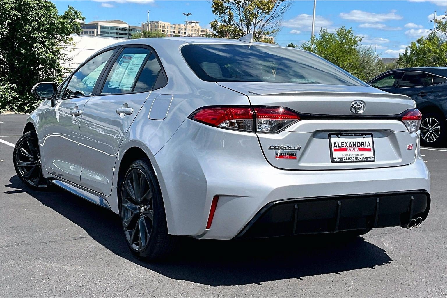 Used 2025 Toyota Corolla SE FWD image 11