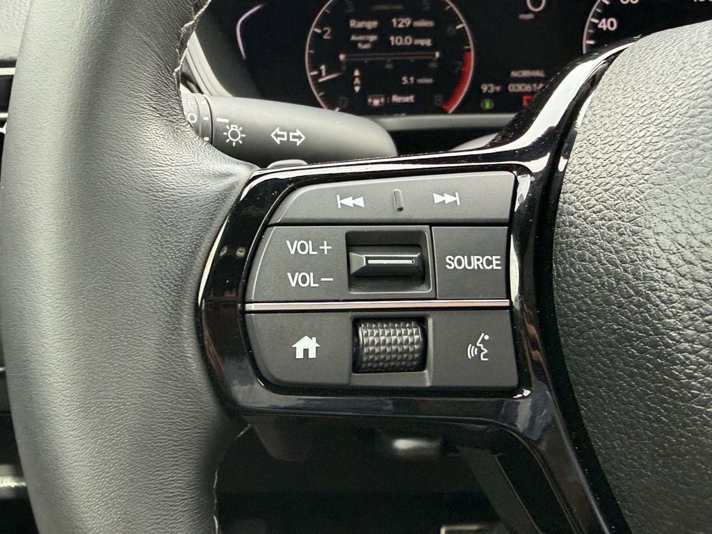 Used 2025 Honda Civic Sport image 29