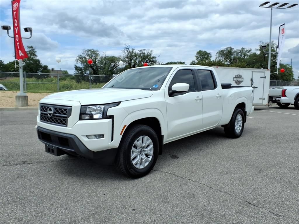 Used 2023 Nissan Frontier SV AWD/4WD image 9