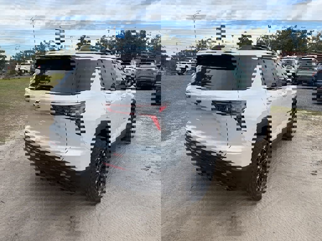 New 2026 Chevrolet Equinox RS image 4