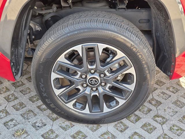 Used 2022 Toyota Tundra Limited image 4