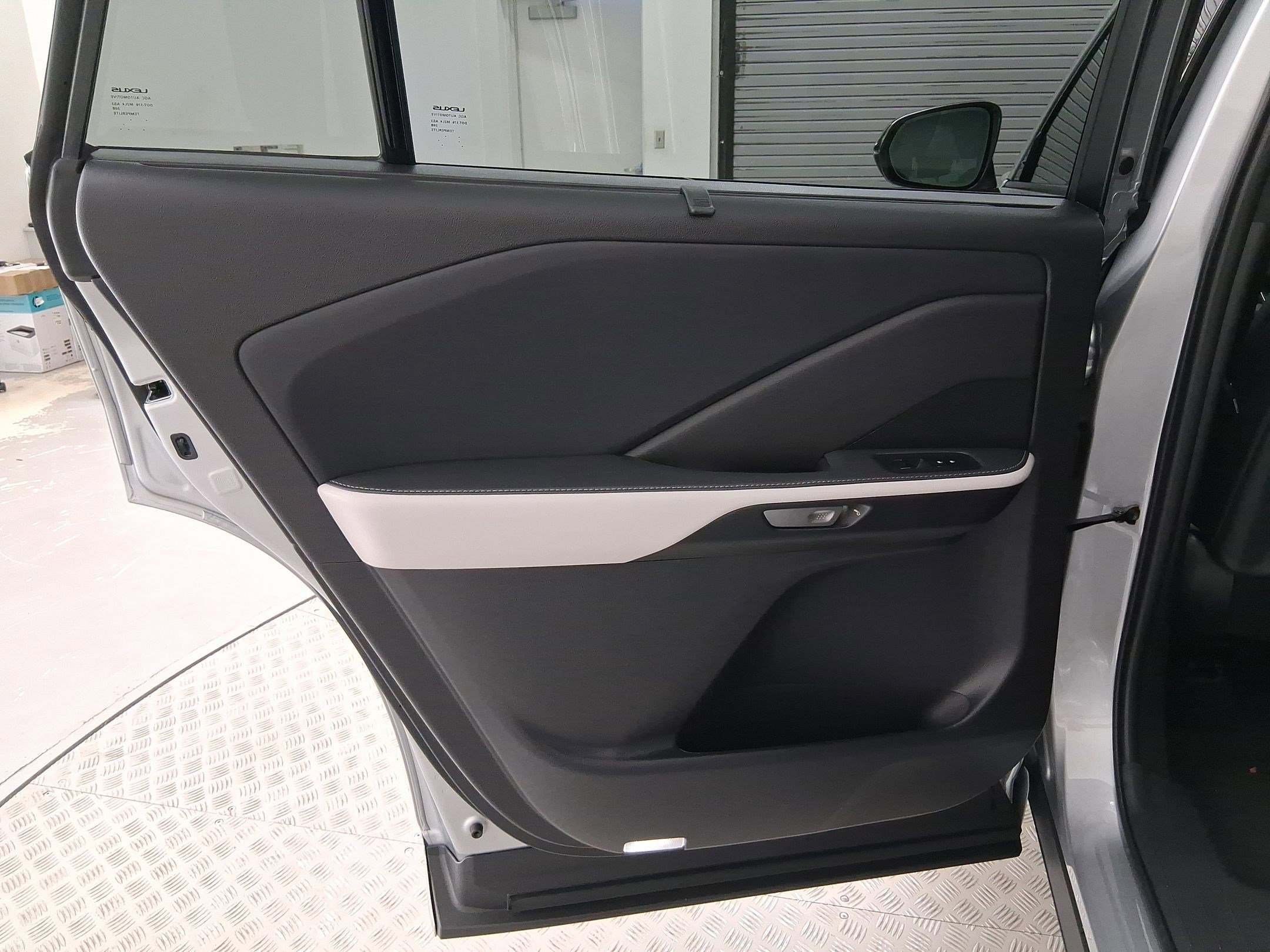 New 2026 Lexus TX 500h AWD image 24