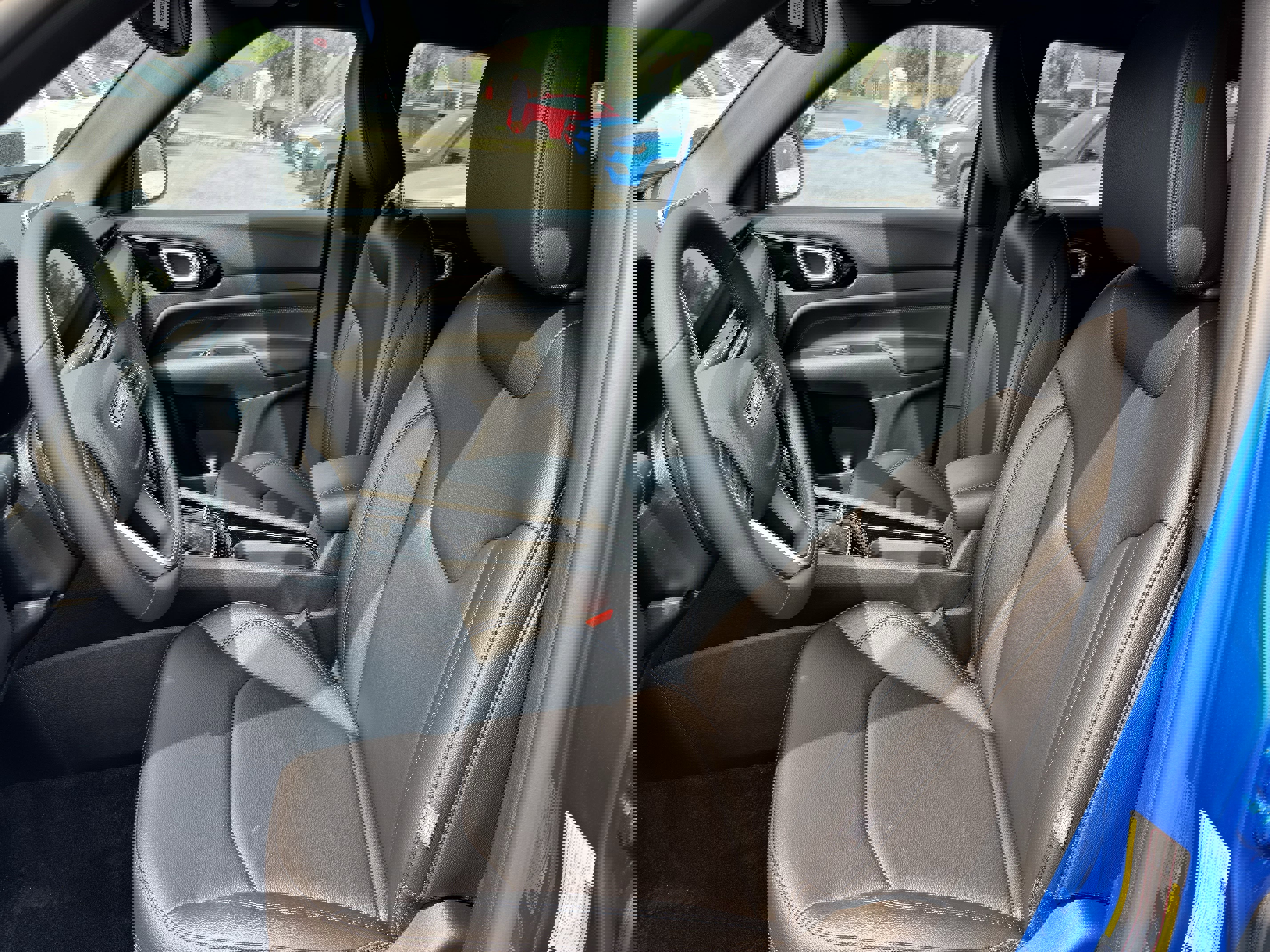 New 2025 Jeep Compass Limited w/ Sun & Sound Group image 9