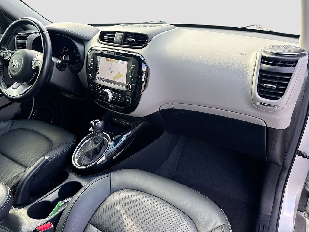 Used 2018 Kia Soul + w/ + Primo LIT Package FWD image 37