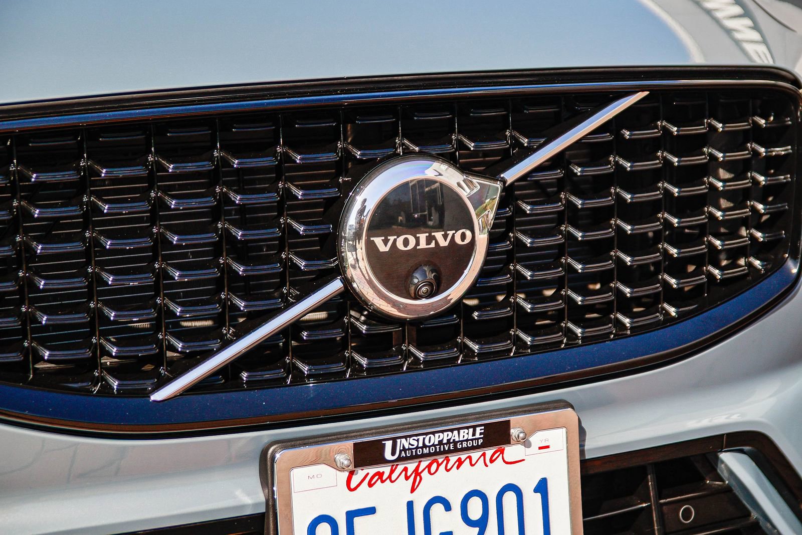 Used 2023 Volvo XC60 B5 Ultimate w/ Climate Package image 13