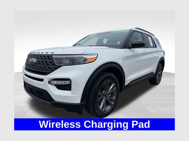 Used 2024 Ford Explorer XLT w/ Equipment Group 202A AWD/4WD image 1