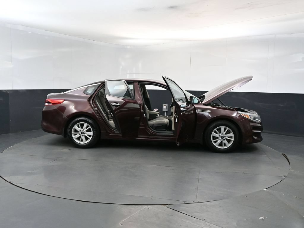 Used 2016 Kia Optima LX FWD image 29