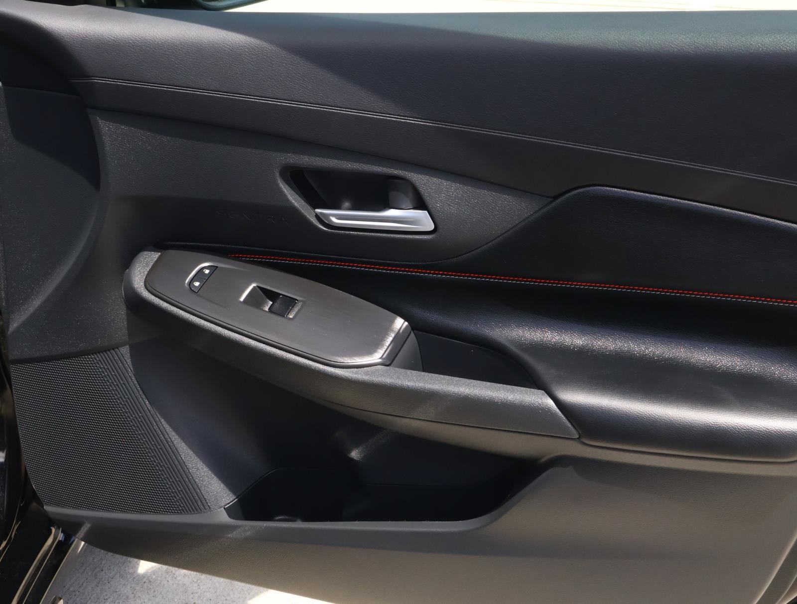 Used 2026 Nissan Sentra SR w/ Floor Mat Package FWD image 15
