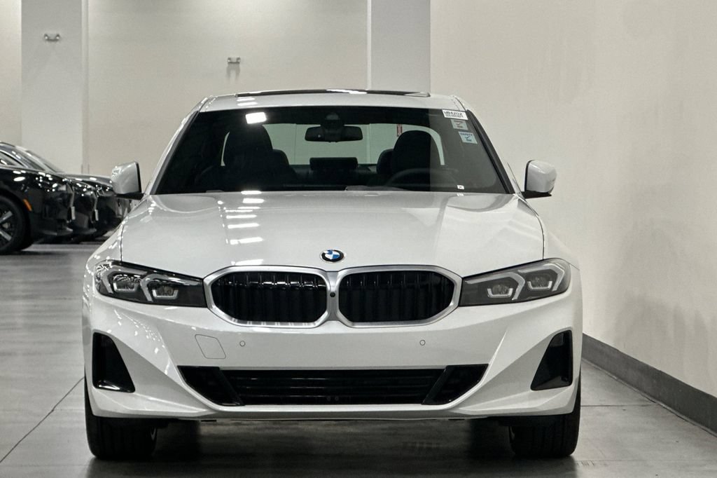 Used 2026 BMW 330i Sedan RWD image 9