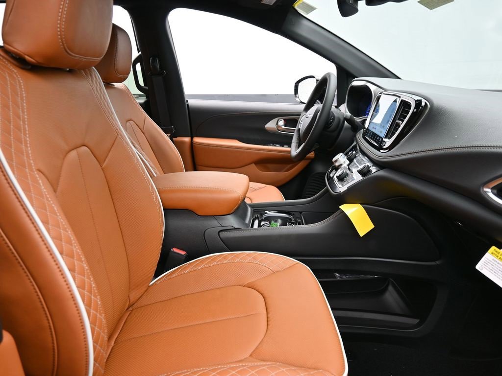 New 2026 Chrysler Pacifica Pinnacle image 20