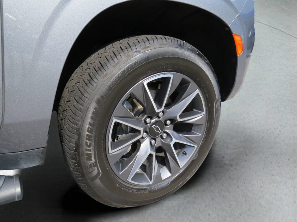 Certified 2022 Chevrolet Suburban Z71 AWD/4WD image 12