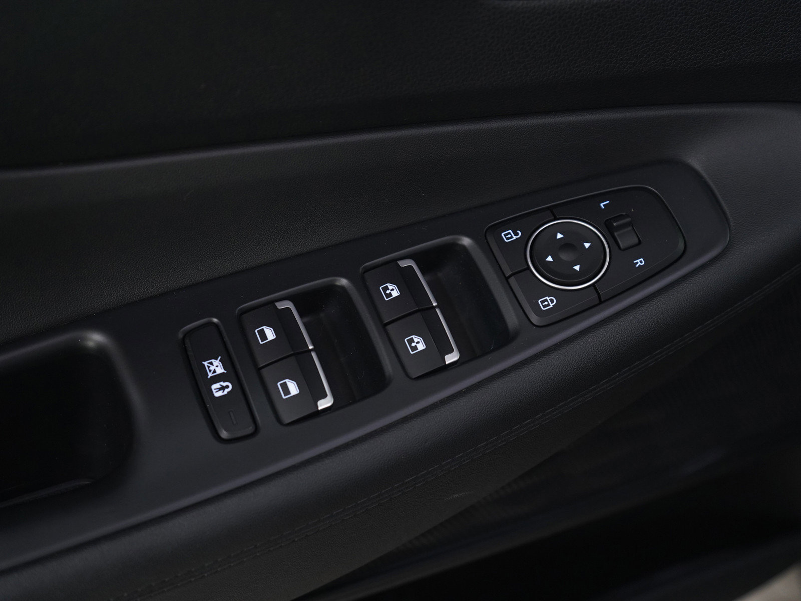 Used 2020 Hyundai Santa Fe SEL image 19