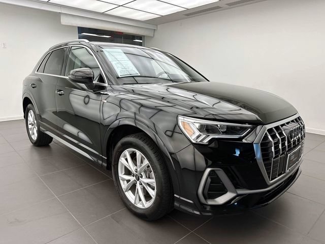 Used 2023 Audi Q3 2.0T Premium w/ Convenience Package AWD/4WD image 5
