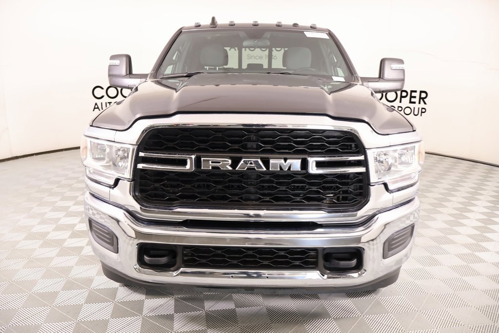 Used 2024 RAM 2500 Tradesman w/ Chrome Appearance Group image 8