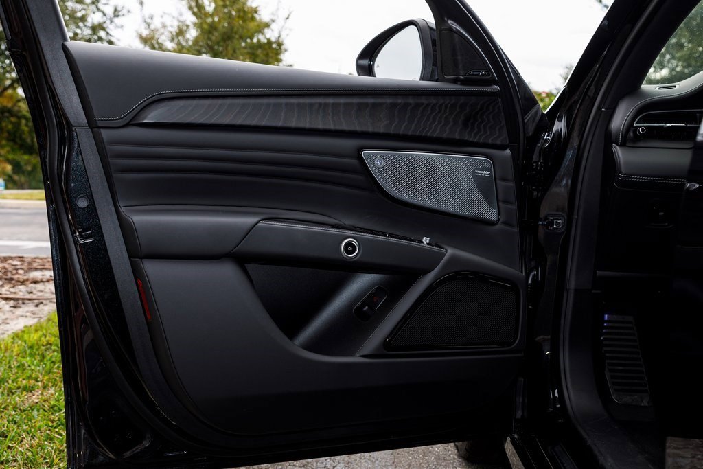 New 2025 Maserati Grecale Modena image 25