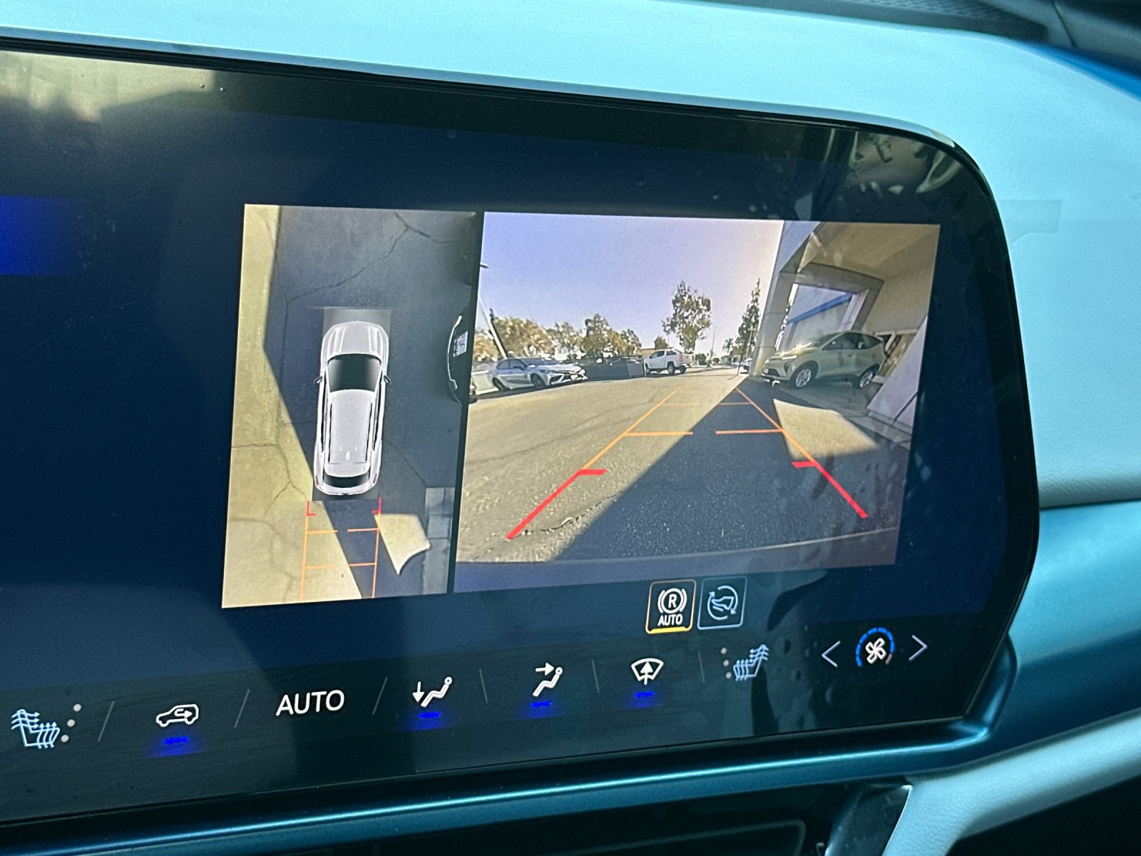 New 2026 Chevrolet Equinox EV LT FWD image 20