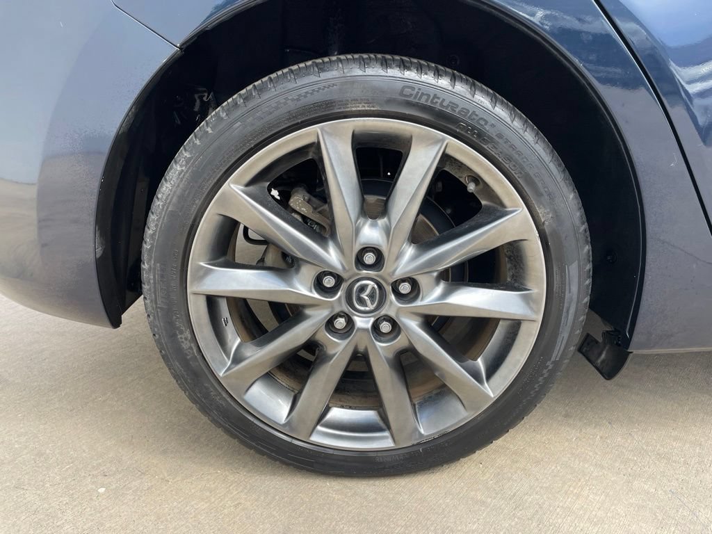 Used 2018 MAZDA MAZDA3 Grand Touring w/ Premium Equipment Package FWD image 27