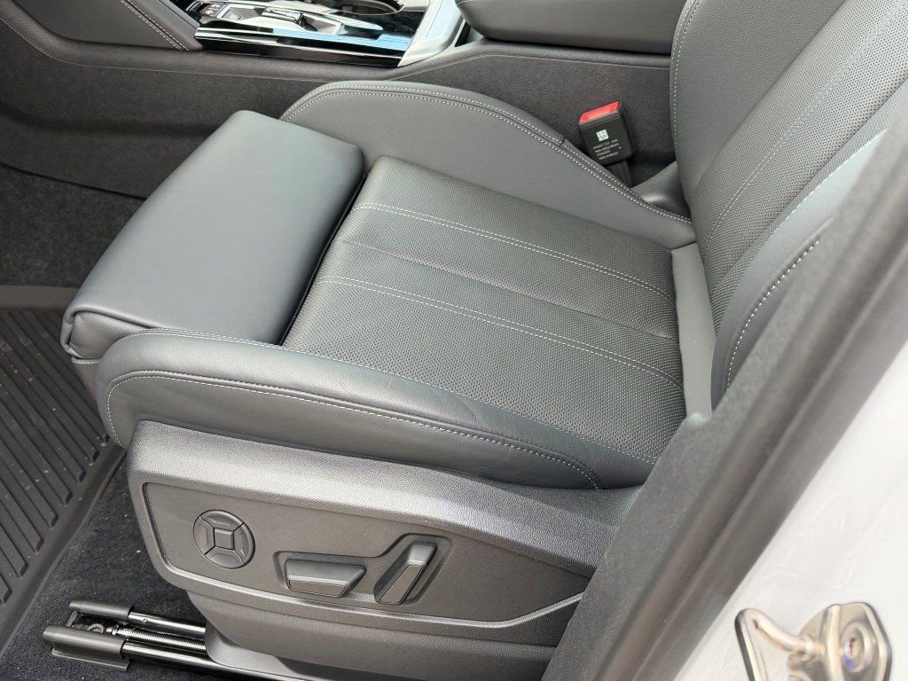 New 2025 Audi Q5 2.0T Premium Plus image 19